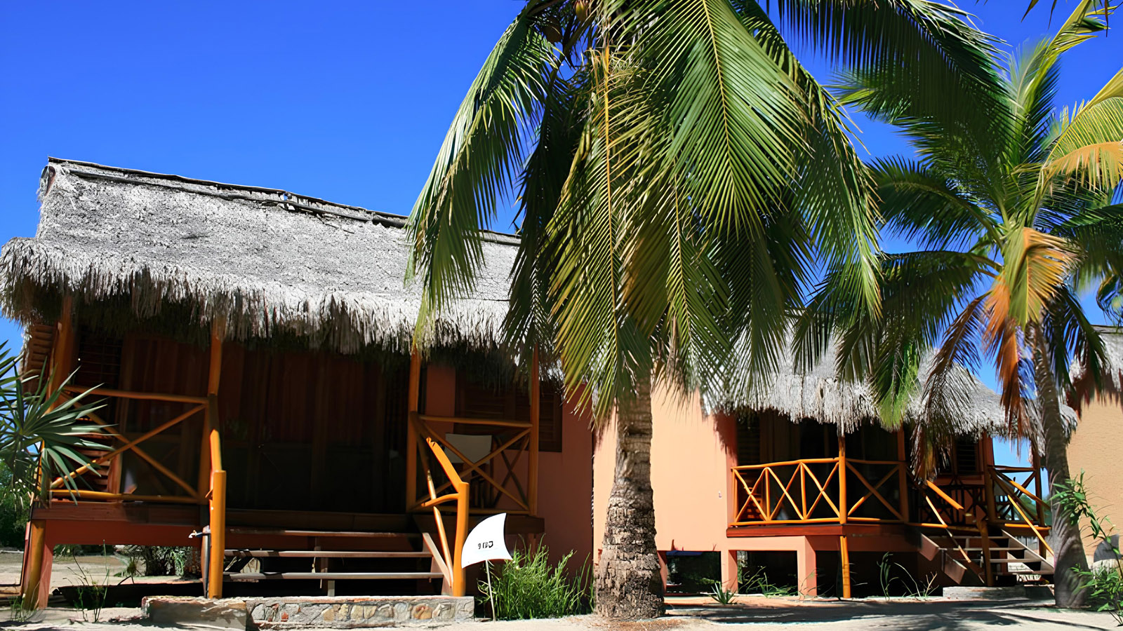 百夫長旅遊_東非_馬達加斯加_科特迪瓦西部省度假村01