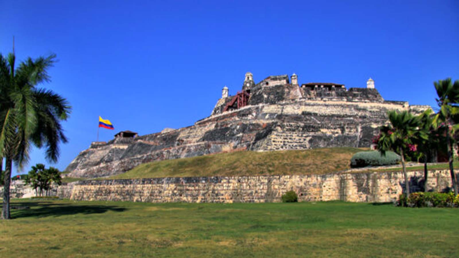 百夫長旅遊_美洲_哥倫比亞__聖菲利普城堡_San-Felipe-Castle_2008_WIKI