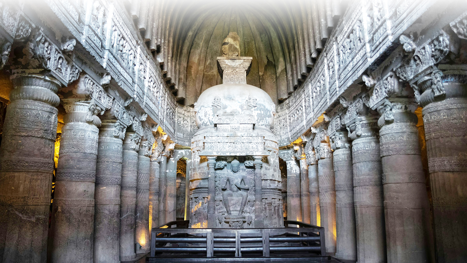 百夫長旅遊_亞州_南印度_阿姜塔石窟_1600X900-淡化