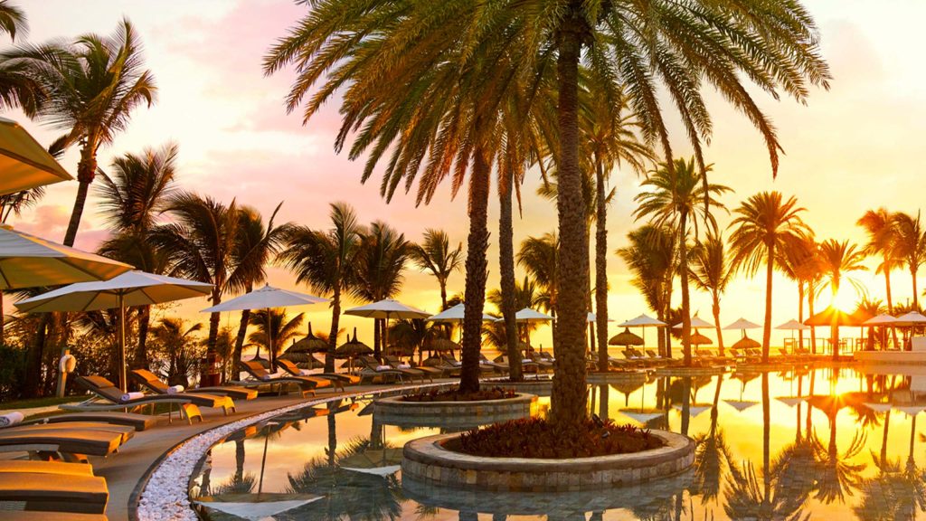 百夫長旅遊_非洲_模里西斯_LUX-Belle Mare_泳池1