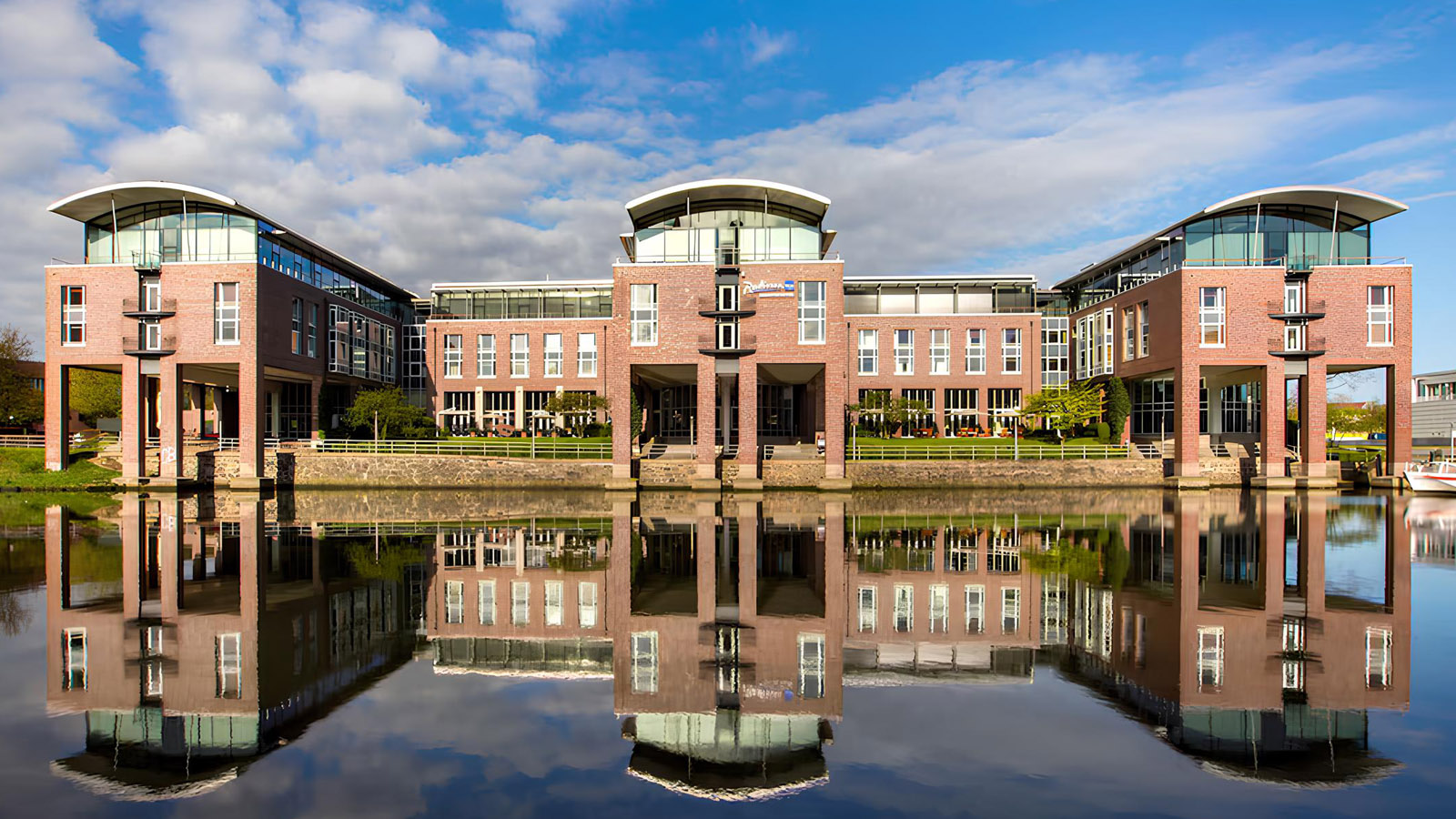 百夫長旅遊_歐洲_東北德_呂北克Radisson_Blu_Senator_Lübeck02