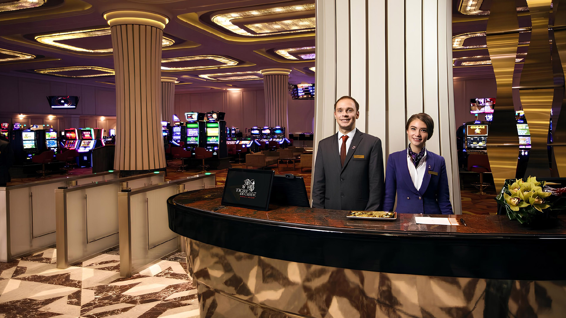 百夫長旅遊_北亞_堪察加_庫頁島_海参威_水晶虎賭場酒店TigredeCristalHotel01