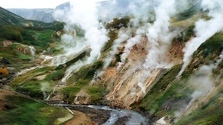 百夫長旅遊_北亞_堪察加_間歇泉谷_Valley_of_Geysers00