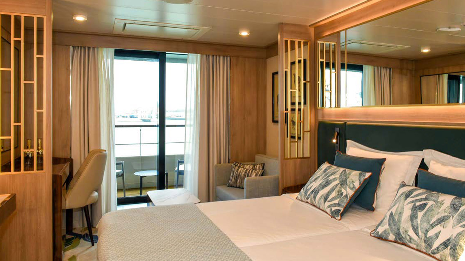 百夫長旅行社_南極半島_WordVovager_VERANDA_SUITE03