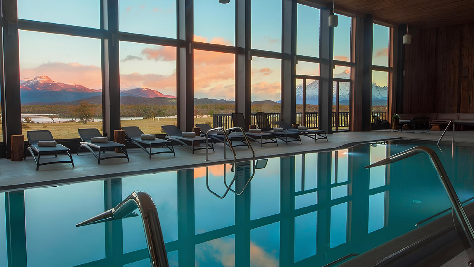 百夫長旅行社_南極半島_WordVovager_百內Hotel_Río_Serrano05