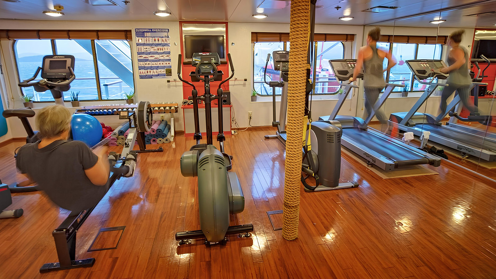 百夫長旅行社_南極洲_亞南極_羅斯海_HeritageAdventurer設施13