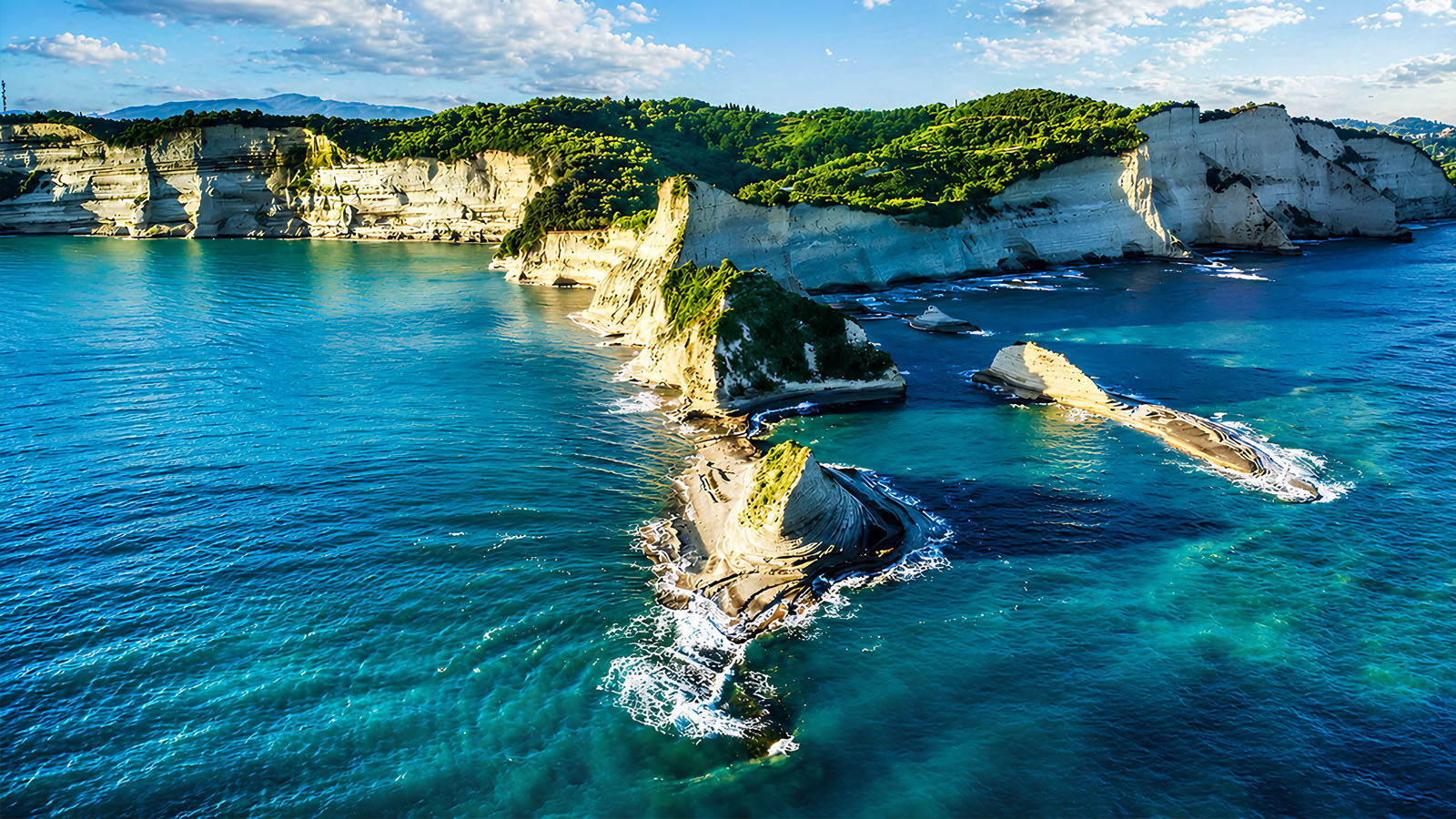 百夫長旅遊_南歐_希臘_馬爾他_柯浮島綠_02
