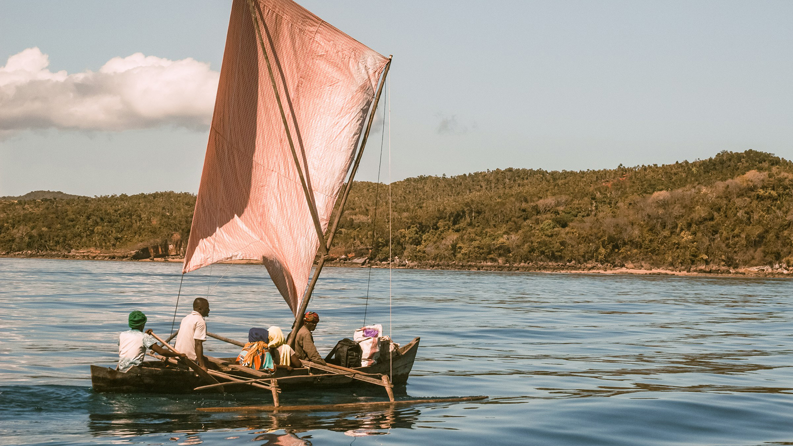 百夫長旅遊_非洲_馬達加斯加+模里西斯_諾西貝島_alessandro-zanini-ZzhQy_8IOTM-unsplash